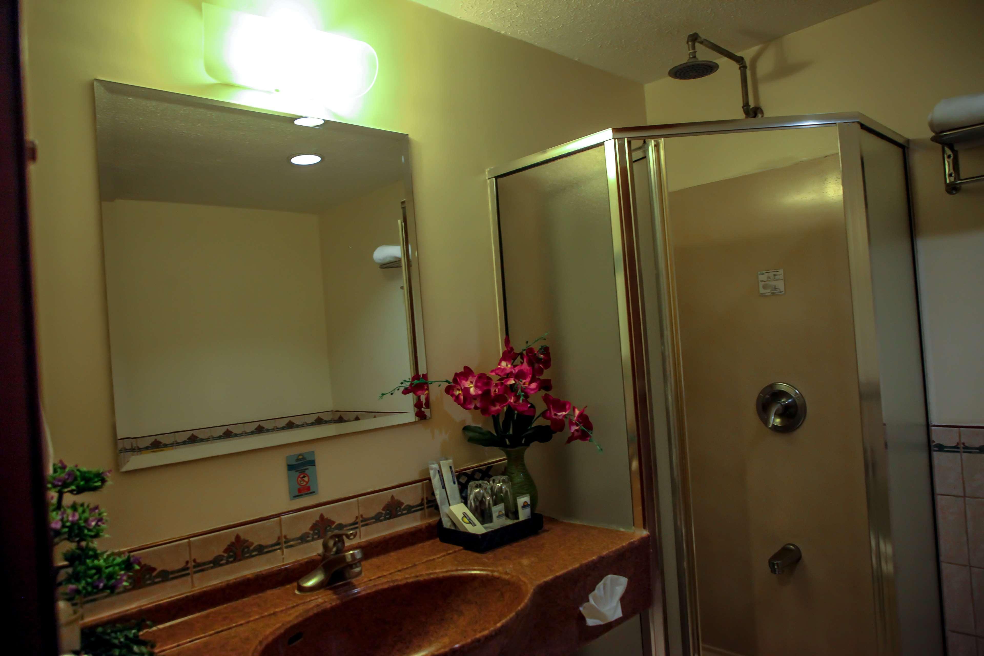 Days Hotel Tagaytay Tagaytay City Ngoại thất bức ảnh