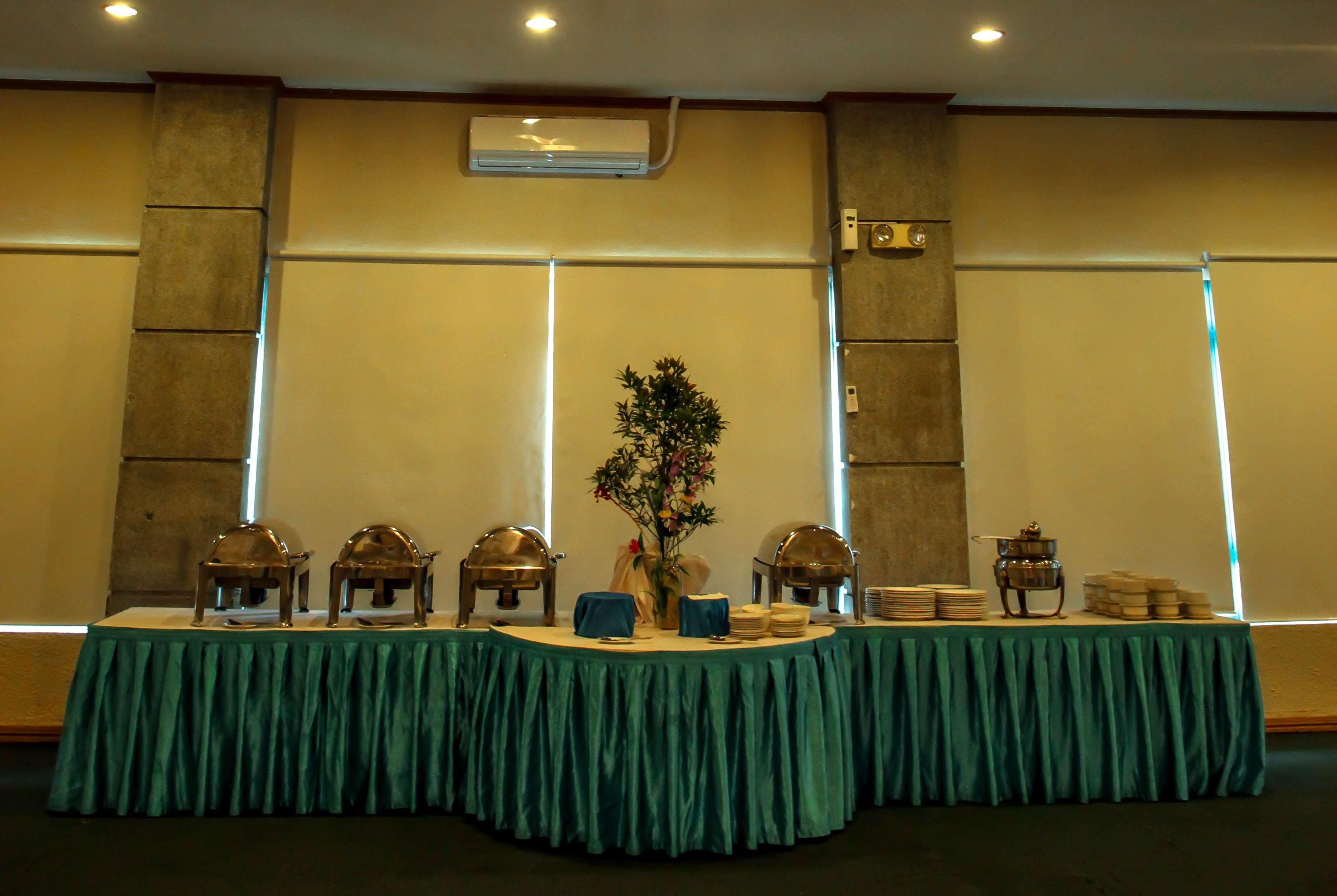 Days Hotel Tagaytay Tagaytay City Ngoại thất bức ảnh