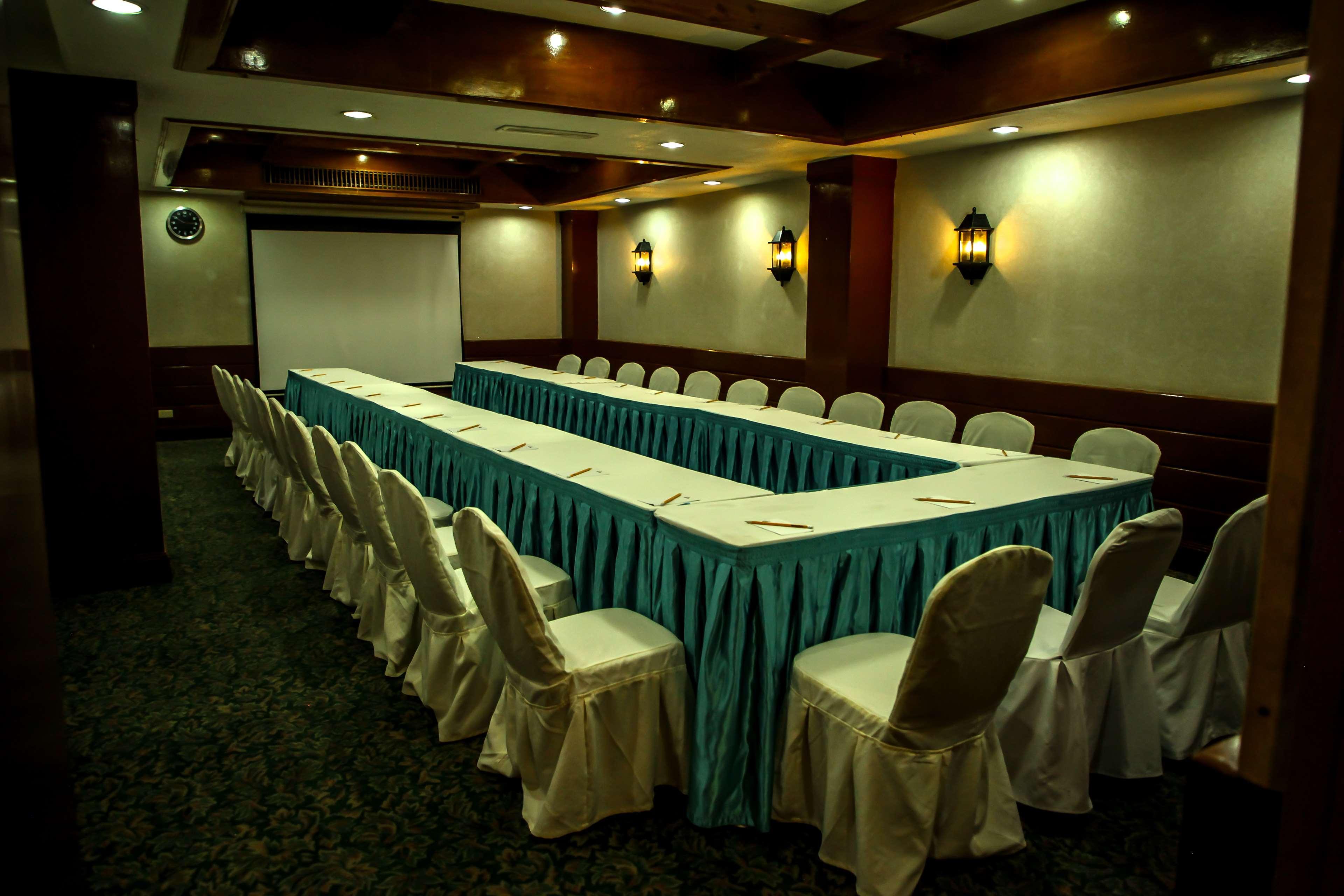 Days Hotel Tagaytay Tagaytay City Ngoại thất bức ảnh