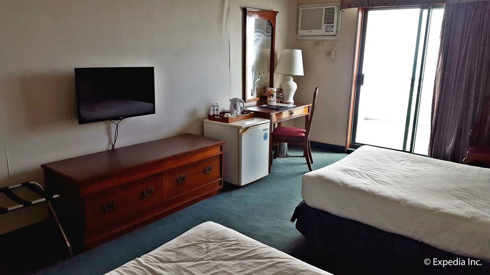 Days Hotel Tagaytay Tagaytay City Ngoại thất bức ảnh
