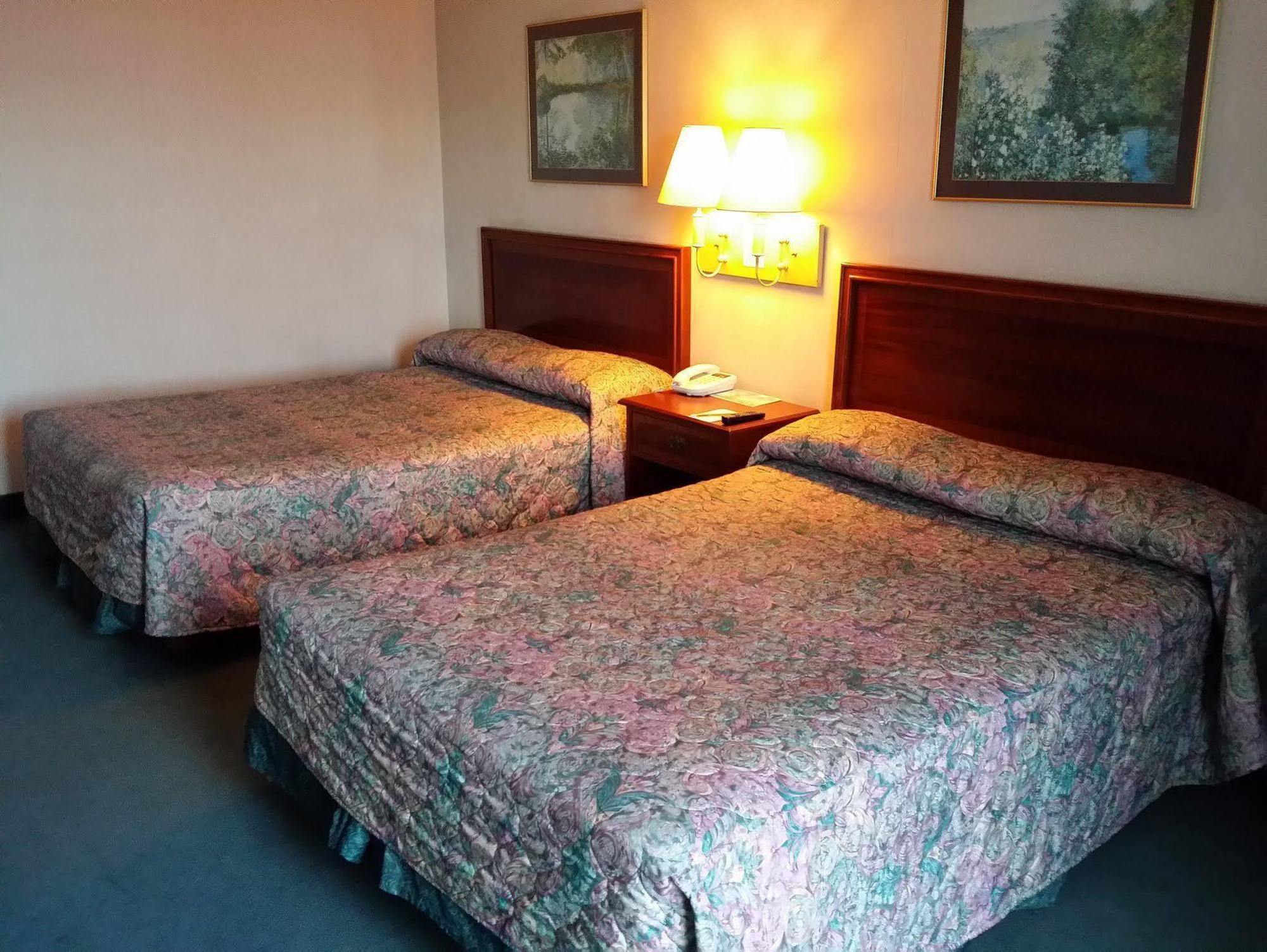Days Hotel Tagaytay Tagaytay City Ngoại thất bức ảnh