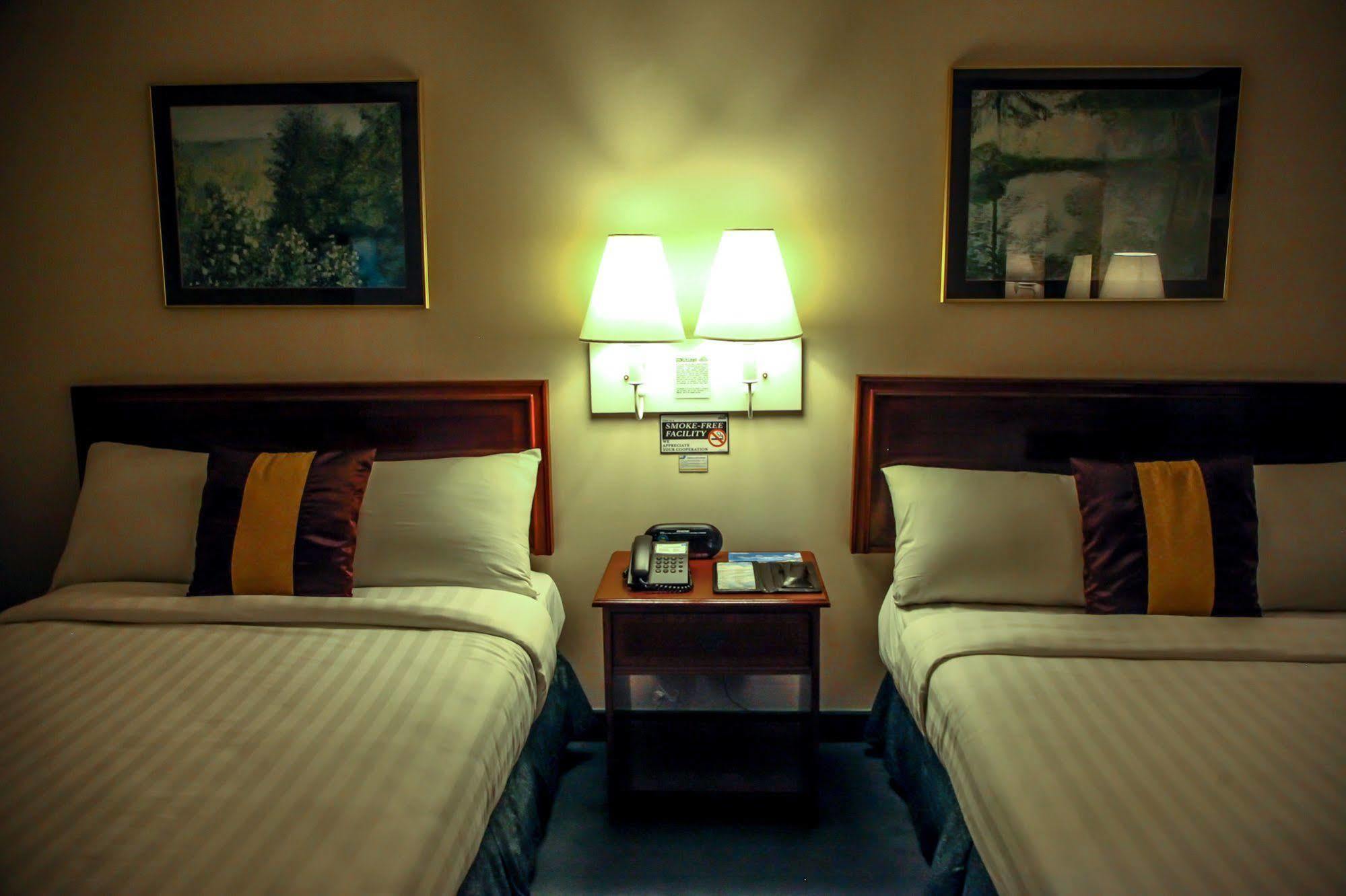 Days Hotel Tagaytay Tagaytay City Ngoại thất bức ảnh