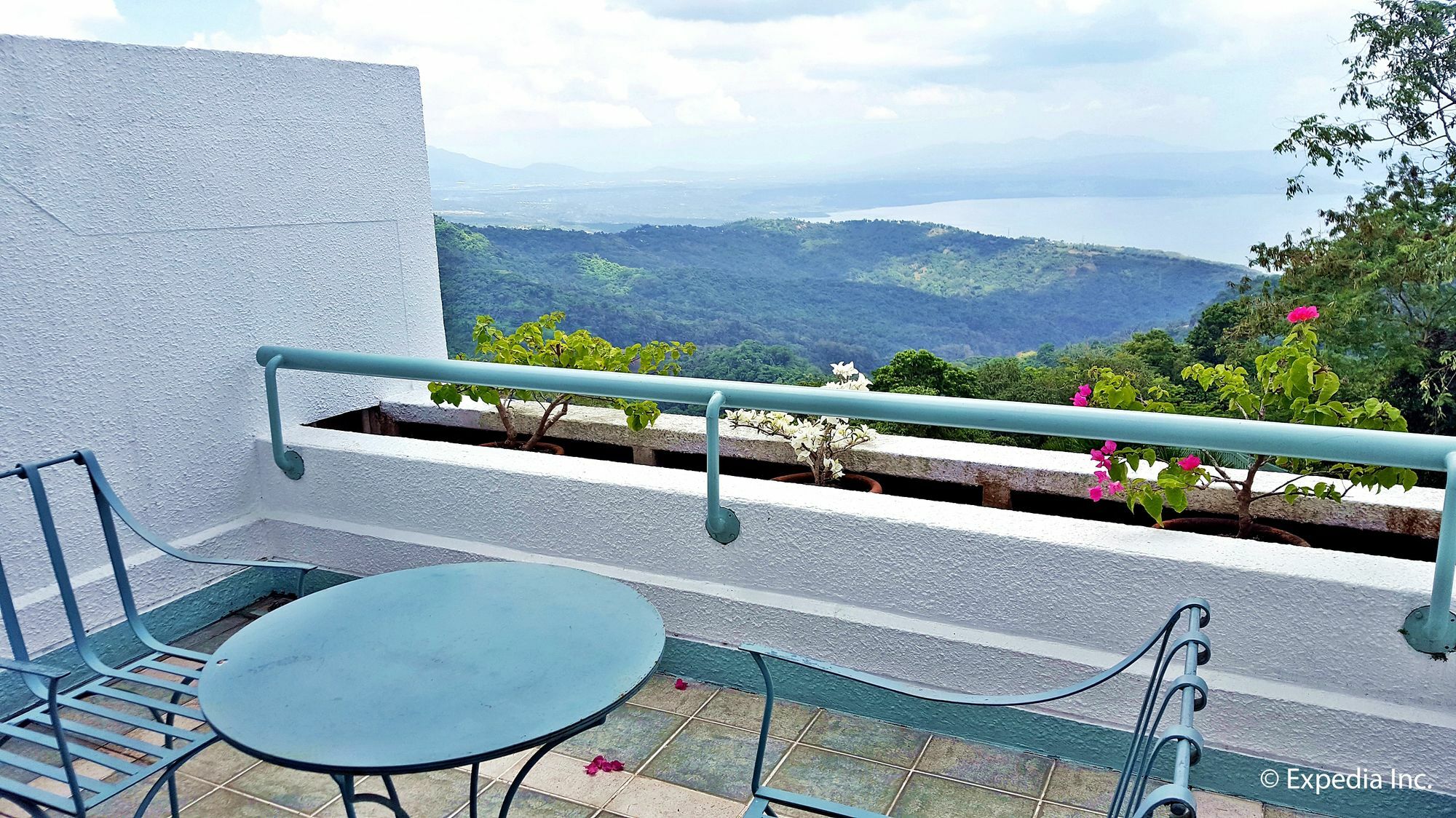 Days Hotel Tagaytay Tagaytay City Ngoại thất bức ảnh